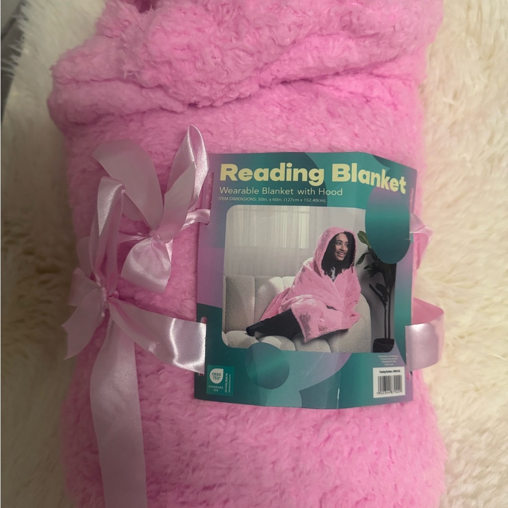 Pink Wearable Reading Blanket with Hoodie